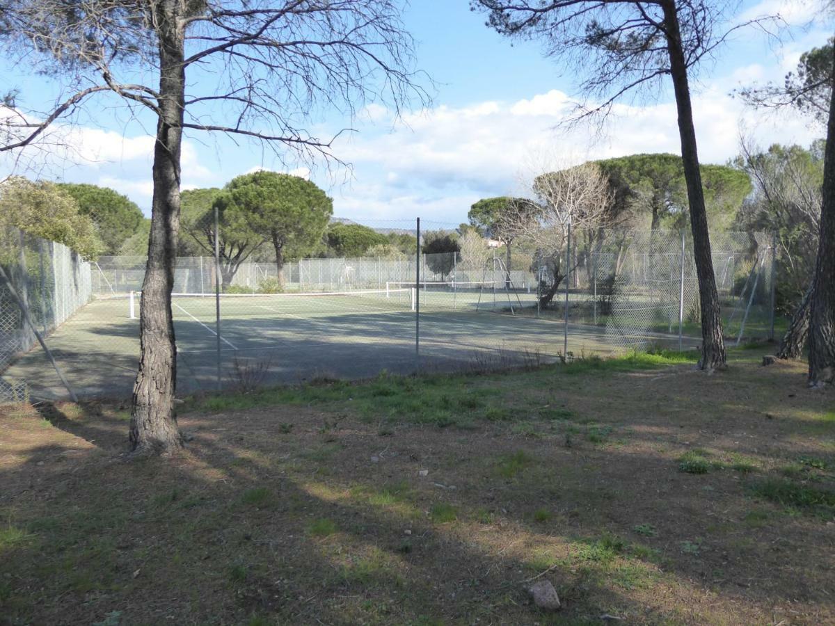 Residences Du Golf Saint-Raphaël المظهر الخارجي الصورة